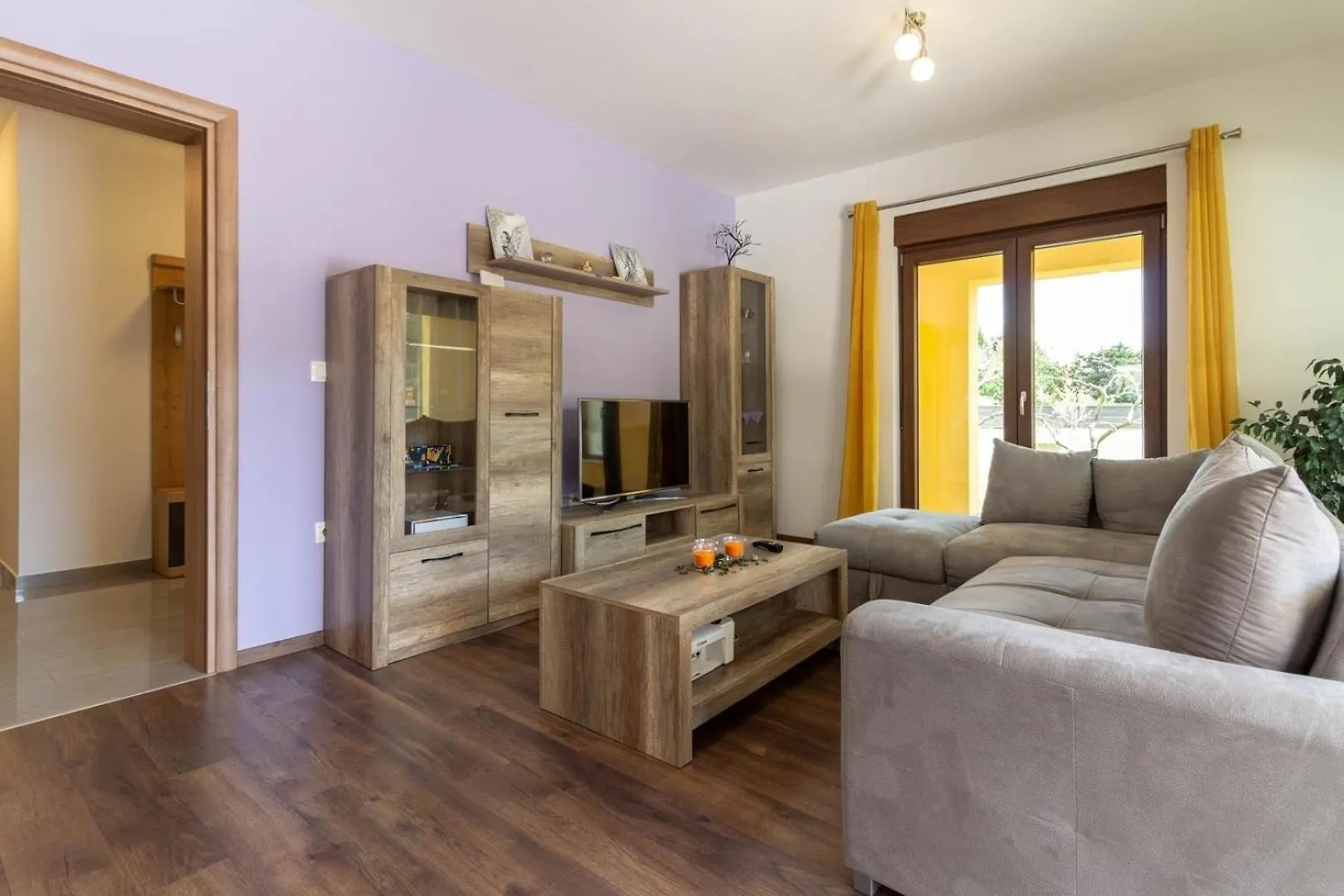 Ferienhaus Mit Privatpool Fuer 6 Personen Ca 150 Qm In Medulin, Istrien Suedkueste Von Istrien